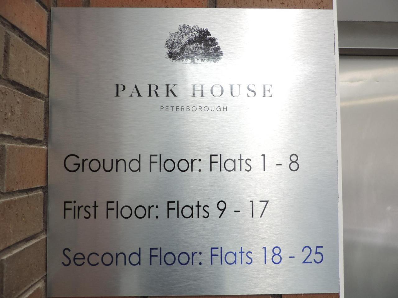 Park House - City Centre Apartment 피터버러 외부 사진